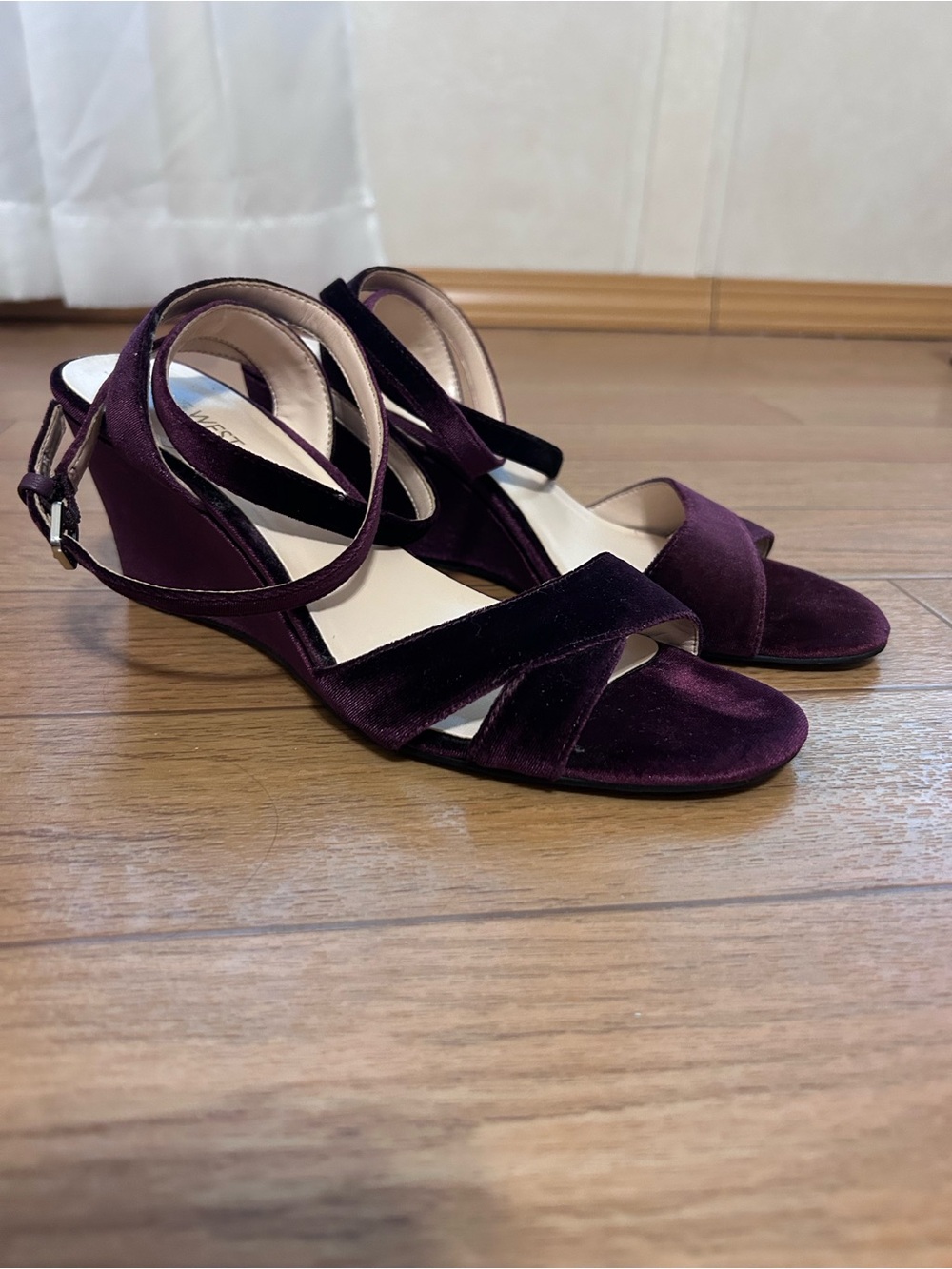 Women's Velvet Ankle-Strap Wedge Sandals in Deep Plum